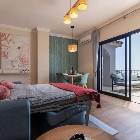 Апартаменты Heart Of Gorgeous Flat With Panoramic View *